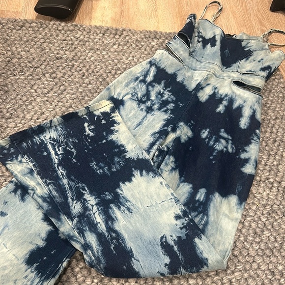 ^F GH^N‎ Tie Dye Denim Flare Jumpsuit Size P